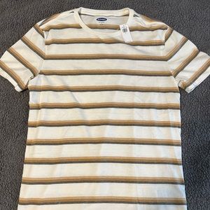 Men’s small old navy t-shirt. New with tag